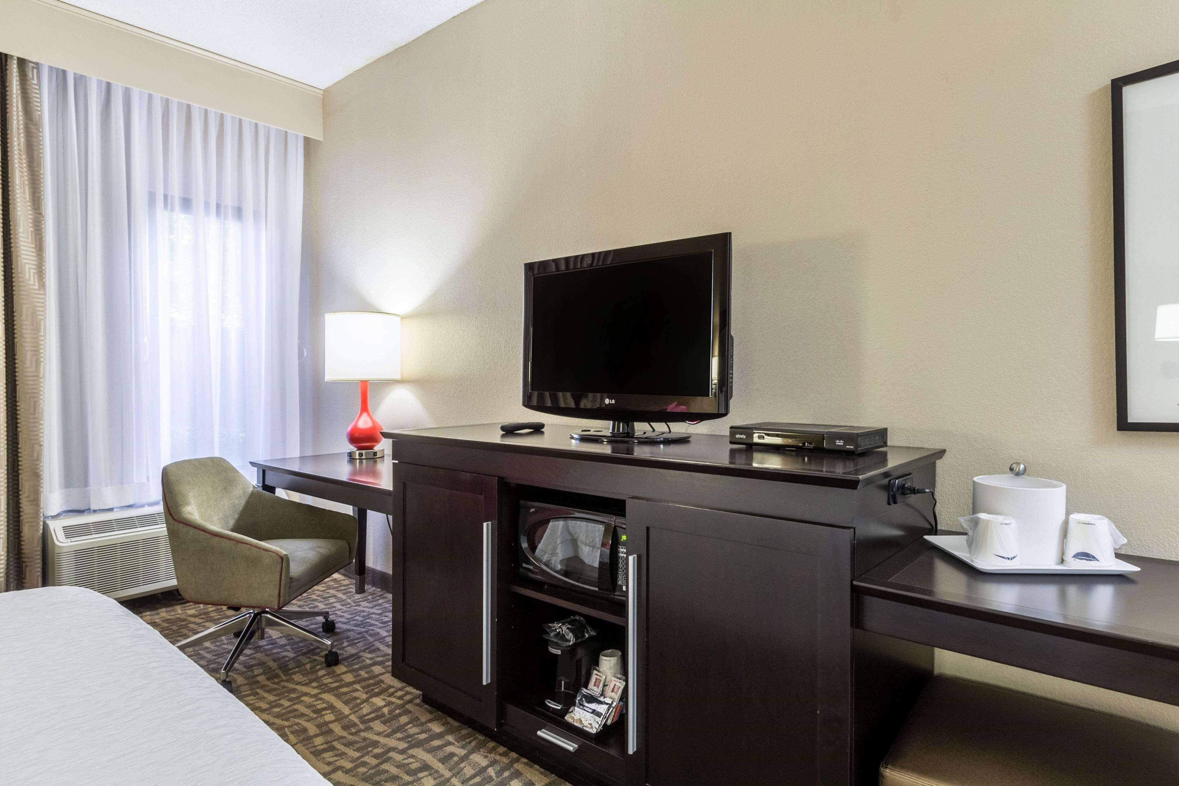 Hampton Inn Jackson Pearl Intrntl Airport Extérieur photo